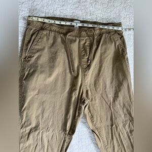 Old Navy Men’s Khaki Joggers